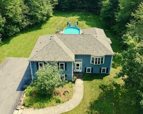 9 Eleanore Strasse Rd, Easton, MA 02356