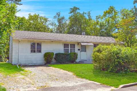 95 Belmont Drive, Toms River, NJ 08757