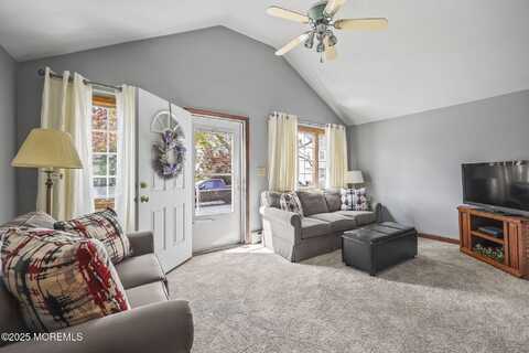 17 Cedar Avenue, North Middletown, NJ 07748