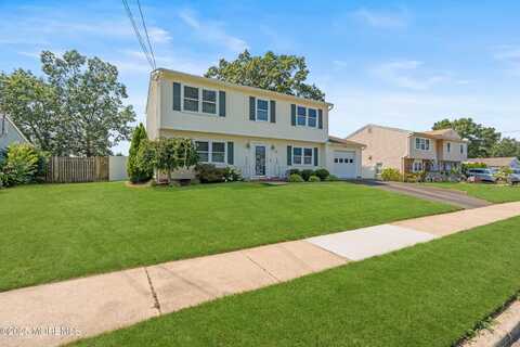 55 Newtons Corner Road, Howell, NJ 07731