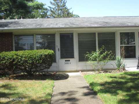 308b W Malvern Court, Lakewood, NJ 08701