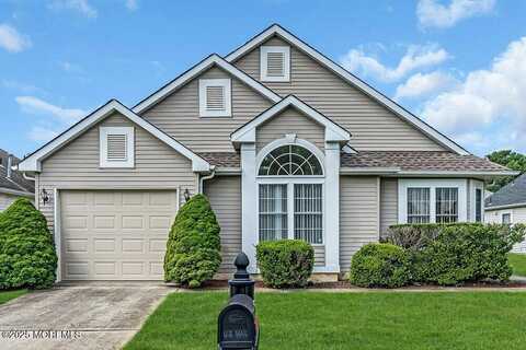 19 Grosunor Court, Jackson, NJ 08527
