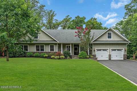 10 Greenwood Place, Middletown, NJ 07748
