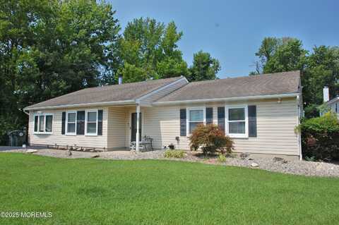 18 Angela Circle, Hazlet, NJ 07730