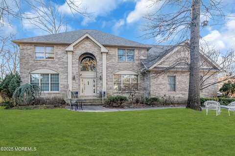 21 Old Queens Court, Eatontown, NJ 07724