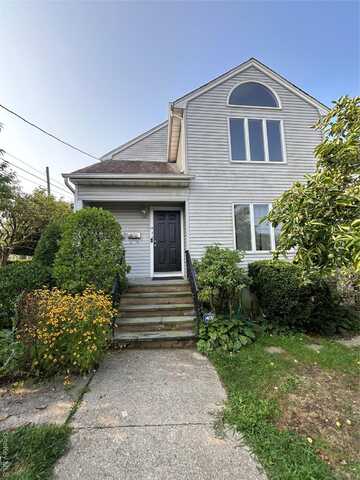 14 2nd, Glen Cove, NY 11542