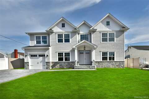 1922 Horatio Avenue, Merrick, NY 11566