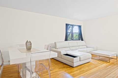 147-10 84th Road, Briarwood, NY 11435