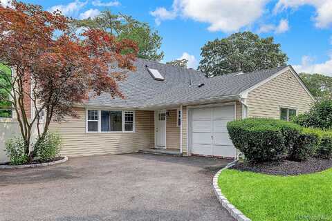 5 Arcadia Drive, Dix Hills, NY 11746