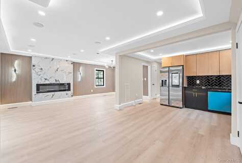 14631 222nd Street, Springfield Gardens, NY 11413