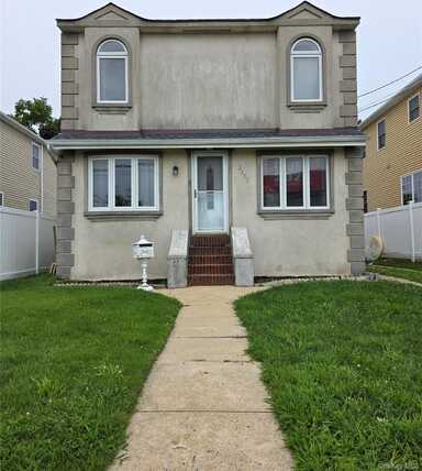 2457 Williams Court, Bellmore, NY 11710