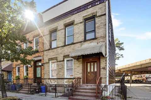 151 Kingsland Avenue, Brooklyn, NY 11222