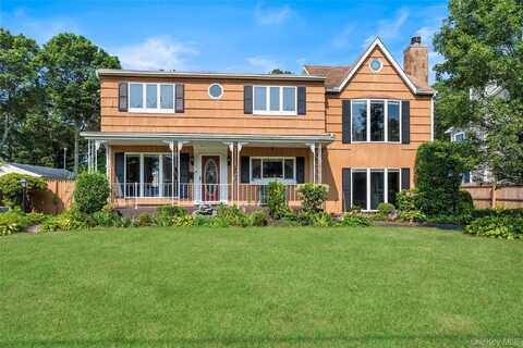 1132 Namdac Avenue, Bay Shore, NY 11706
