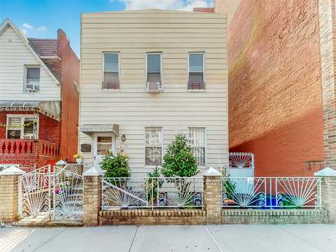 31-71 32 Street, Astoria, NY 11106