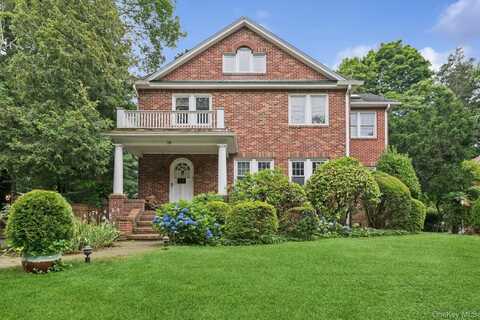 79 Red Ground Road, Hollis, NY 11577