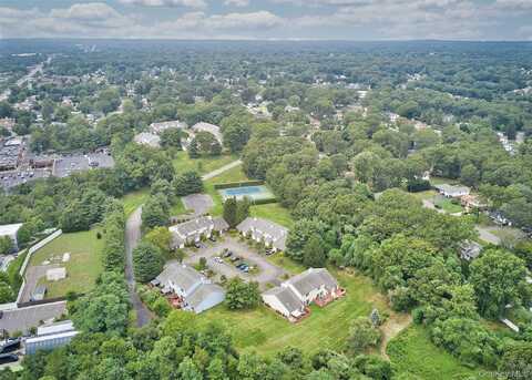 27 Sandy Hill Road, Commack, NY 11725