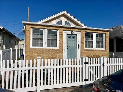 30 Wisconsin Street, Long Beach, NY 11561