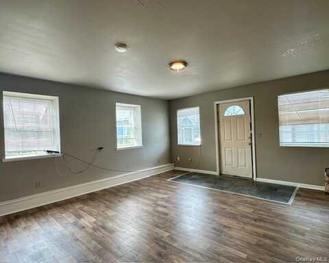 62 N Main Street, Florida, NY 10921