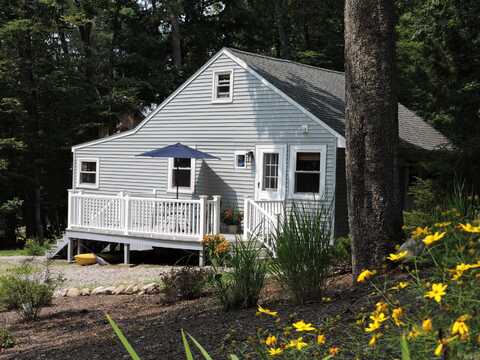 22 Sleepy Hollow Road, Naples, ME 04055