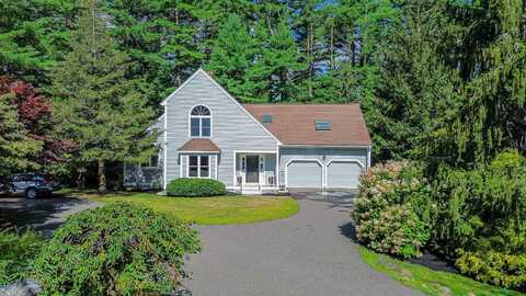 8 Ash Lane, York, ME 03909