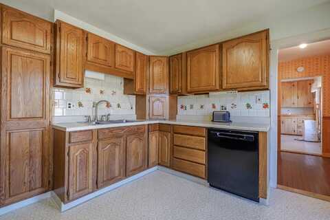 113 Wardwell Point Road, Penobscot, ME 04476