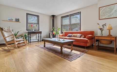 29 Patricia Drive, Topsham, ME 04086