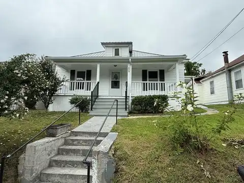 408 Hudson St, BLUEFIELD, WV 24701