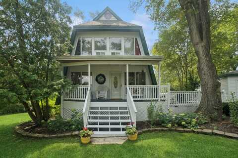 38w371 Glenwood Drive, Batavia, IL 60510