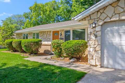 808 S Cedarcrest Drive, Schaumburg, IL 60193