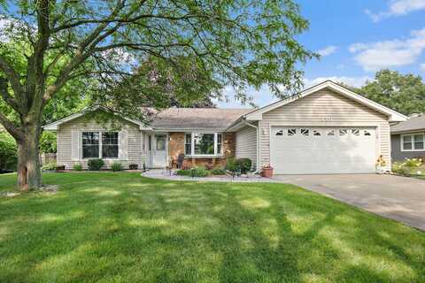 120 S Staffire Drive, Schaumburg, IL 60193