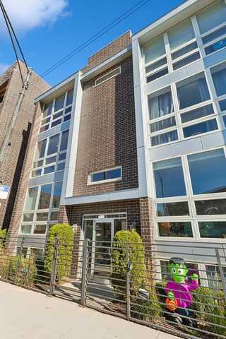 3215 N ELSTON Avenue, Chicago, IL 60618