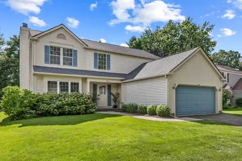 1370 Yellowstone Parkway, Algonquin, IL 60102