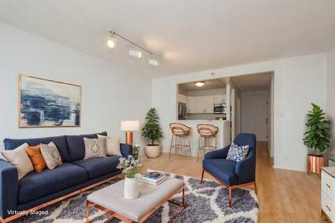 10 E Ontario Street, Chicago, IL 60611