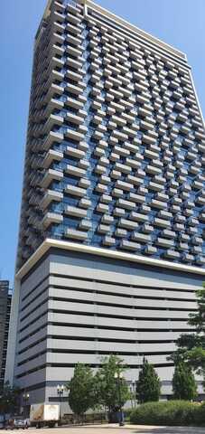 235 W Van Buren Street, Chicago, IL 60607