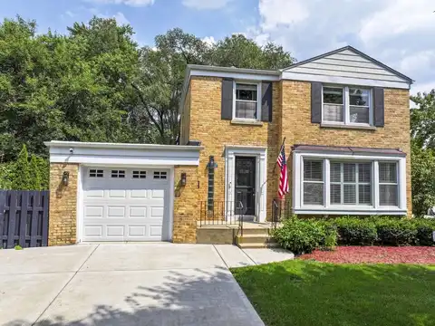 735 N Patton Avenue, Arlington Heights, IL 60004