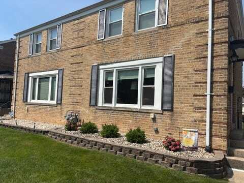 1632 N 22nd Avenue, Melrose Park, IL 60160