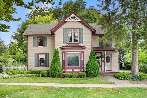 116 Spring Street, Cary, IL 60013