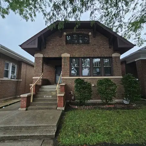 8137 S Loomis Boulevard, Chicago, IL 60620