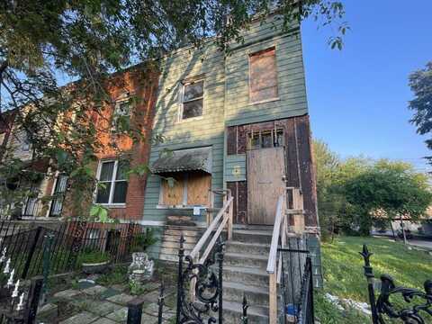 6702 S Parnell Avenue, Chicago, IL 60621