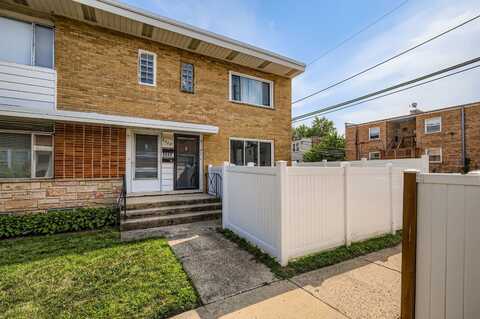 9008 Skokie Boulevard, Skokie, IL 60077