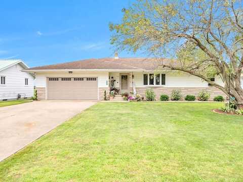 111 Countryside Lane N, Crescent City, IL 60928