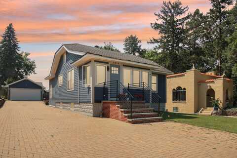 344 S Lake Street, Grayslake, IL 60030
