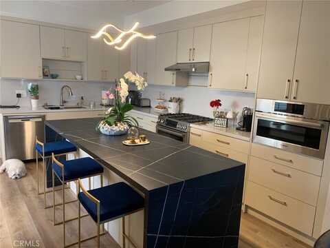 10 Tahoe, Irvine, CA 92612