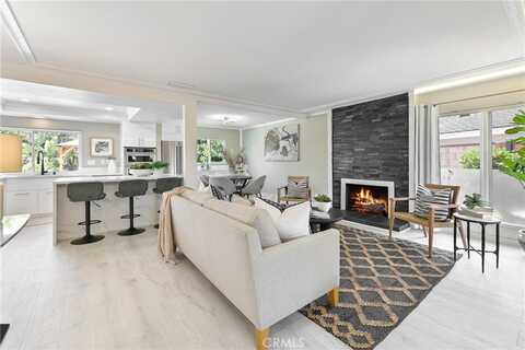 2798 Redwing Circle, Costa Mesa, CA 92626