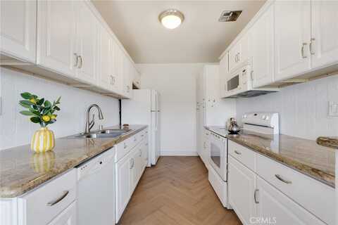 5400 Newcastle Avenue, Encino, CA 91316