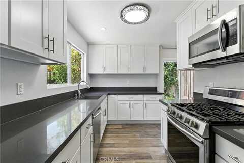5439 S La Cienega Boulevard, Ladera Heights, CA 90056