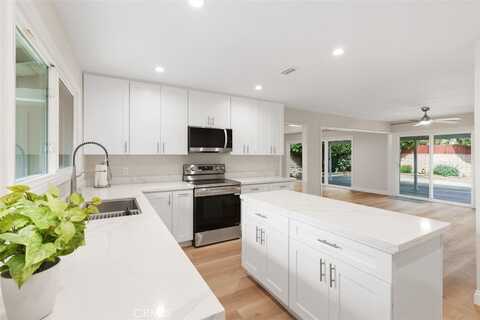 19437 Bryant Street, Northridge, CA 91324