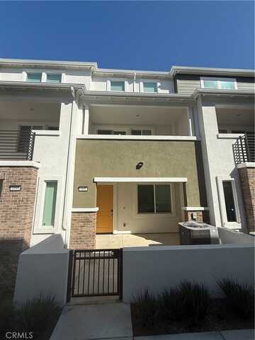 1692 Cayton Loop, West Covina, CA 91790