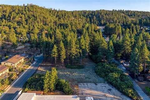 745 Stocker Road, Big Bear Lake, CA 92315