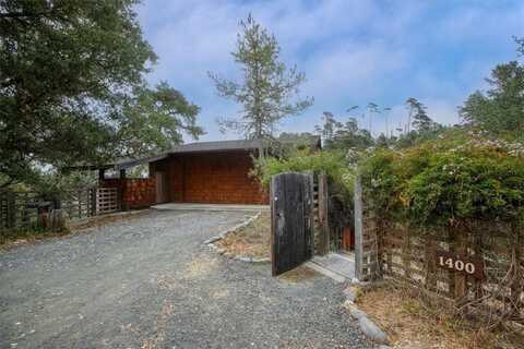 1400 Spencer Street, Cambria, CA 93428